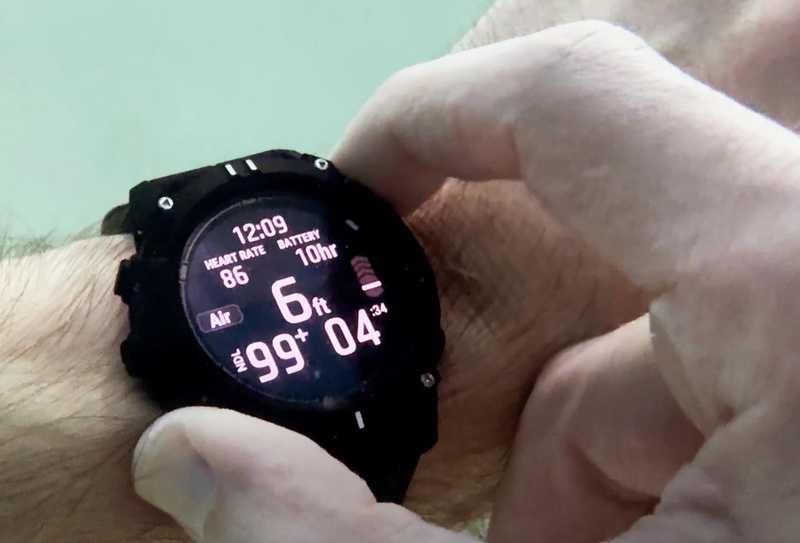 Garmin Descent Watch